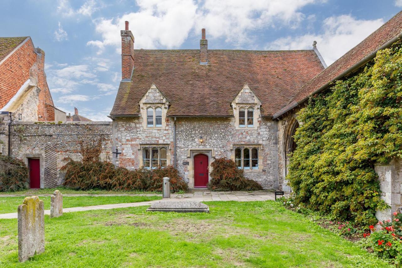 Cloisters Cottage Чичестер Экстерьер фото